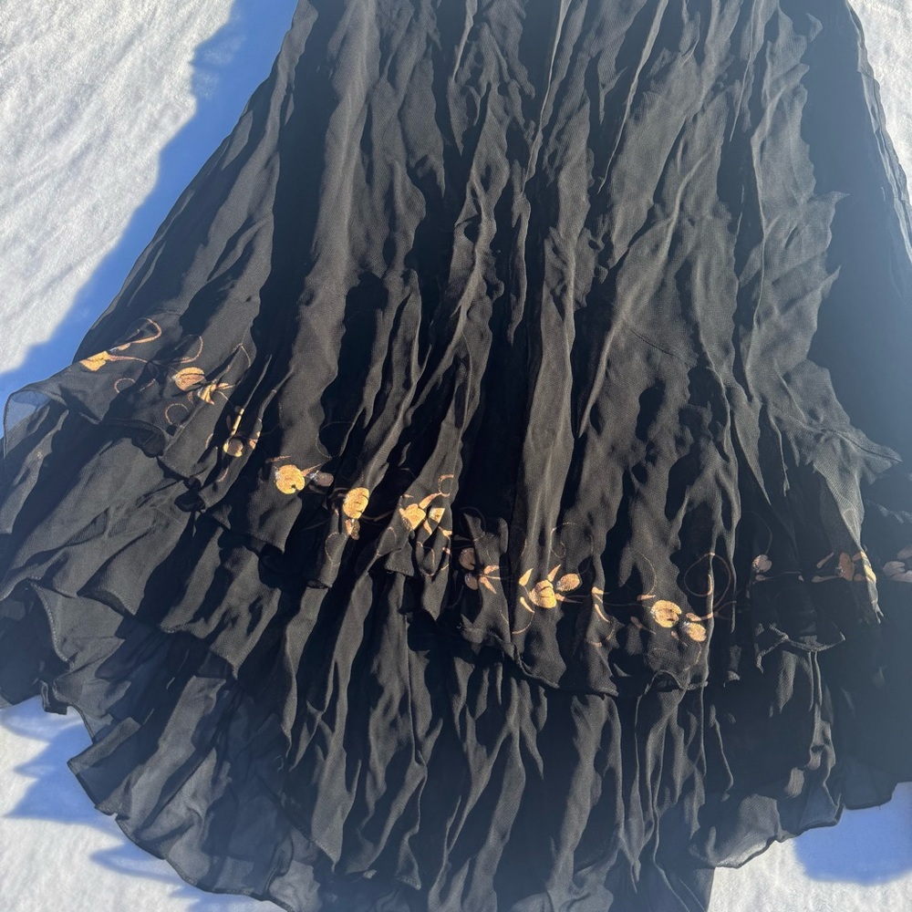 Vintage 90s Black grunge flowy midi fairy skirt with gold floral details - Picture 3 of 7